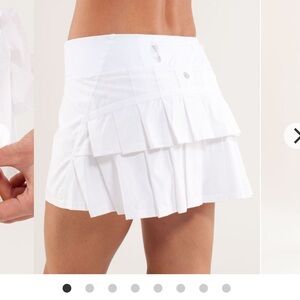 Lululemon Run: Pace Setter Skirt Skort White Pleated Size 4
